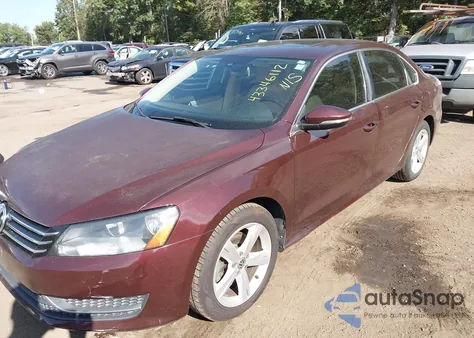 2012 Volkswagen Passat 2.5L Se из США, поврежденный, VIN 1VWBP7A32CC091388